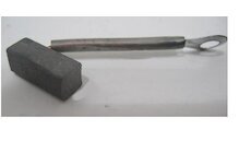 uhlík alternátoru s očkem